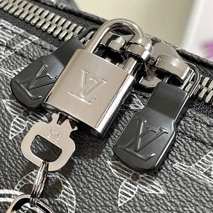 Brother Sam Yupoo LV 2406YA0134 Bags 0810